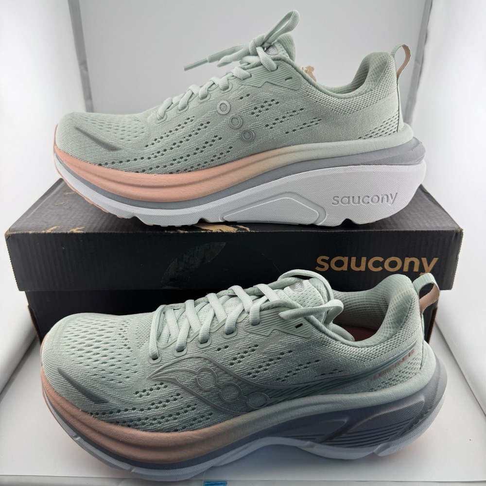 Saucony Hurricane 23 Running Shoes Womens 8.5 Mist Cameo Pink S11026-123
